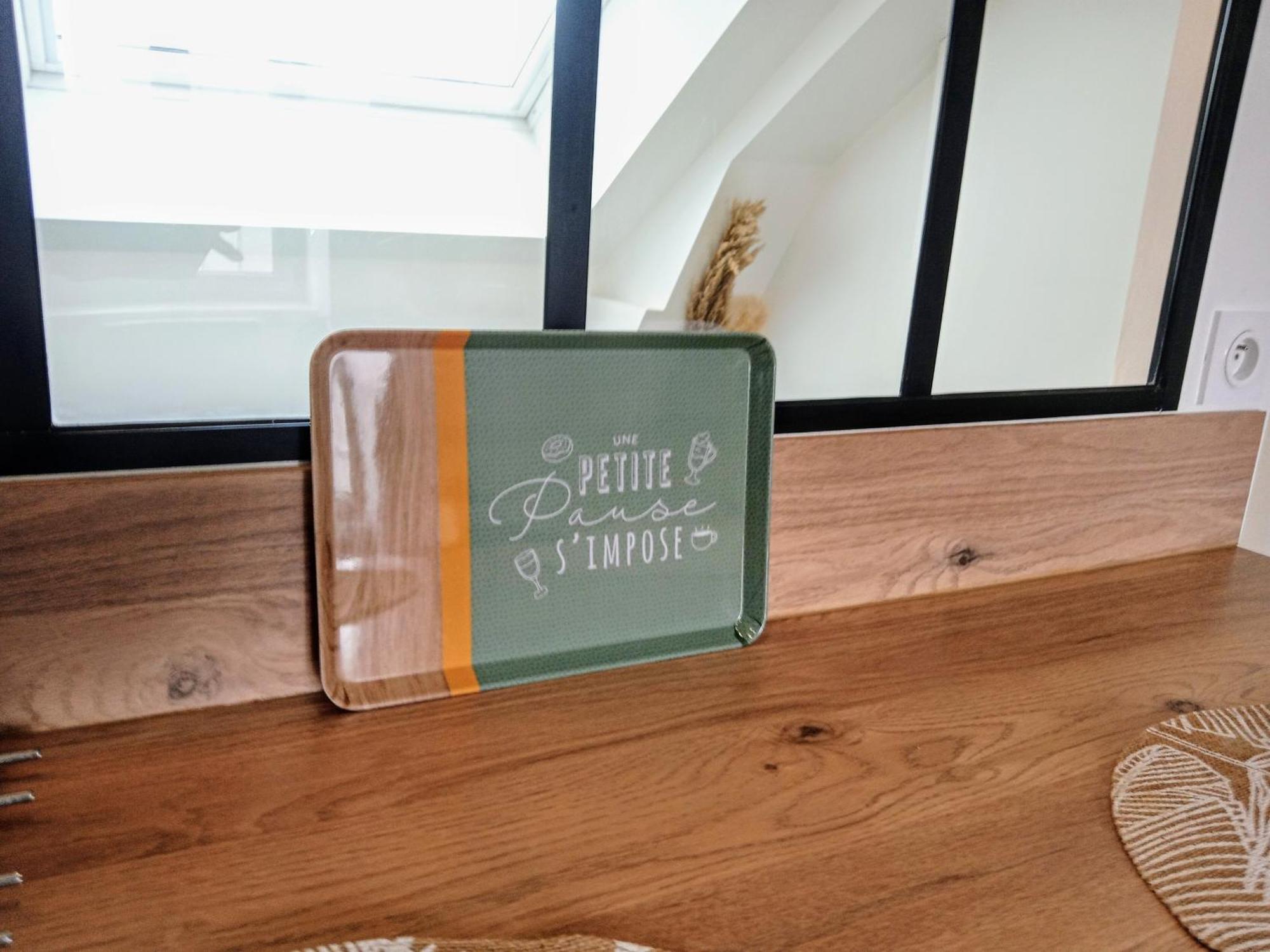 Les Studios De La Gare Linge Cafe The Inclus Wifi 반느 외부 사진