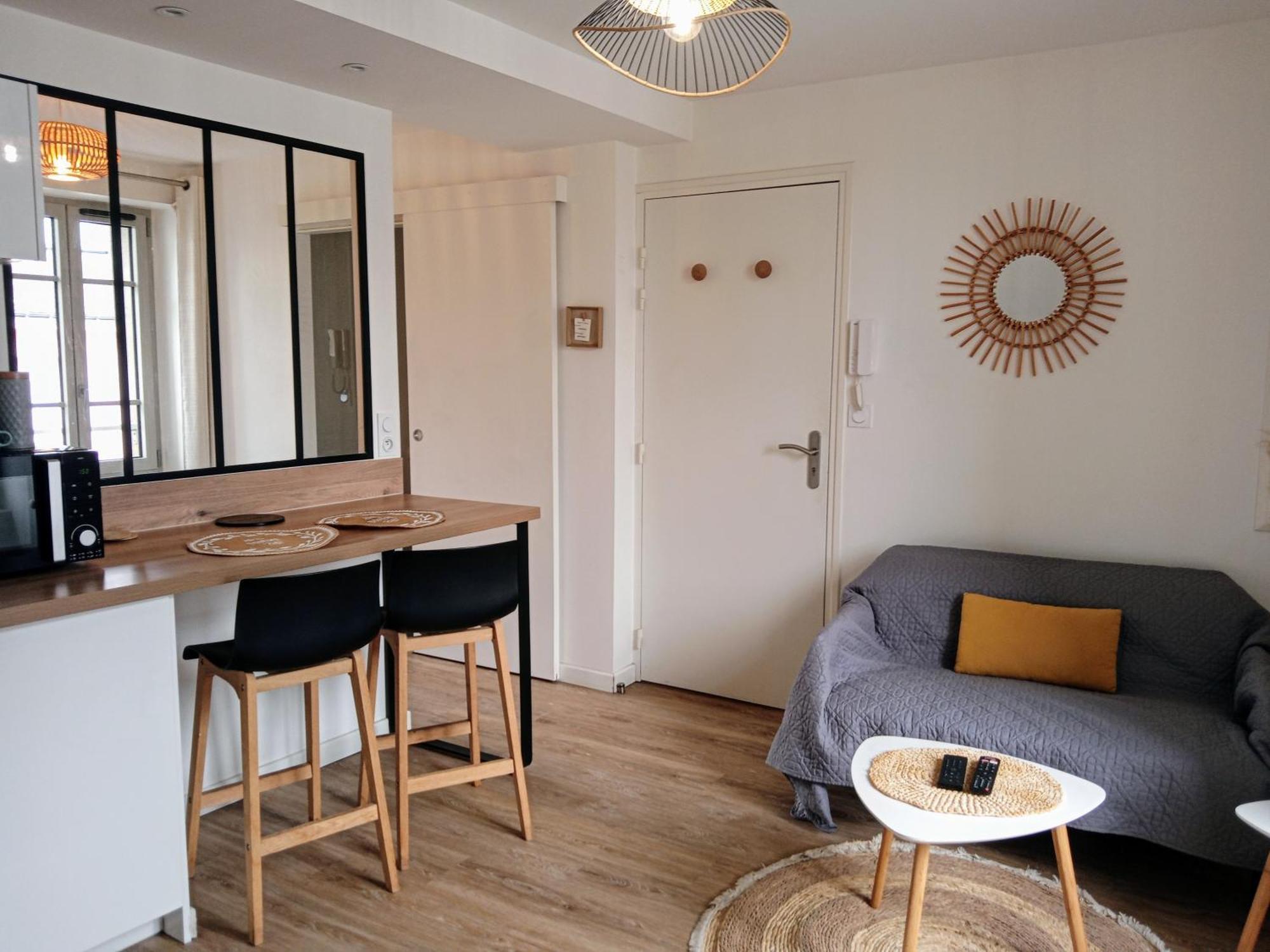 Les Studios De La Gare Linge Cafe The Inclus Wifi 반느 외부 사진